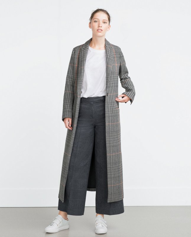 Manteau et jupe-culotte à imprimé gris