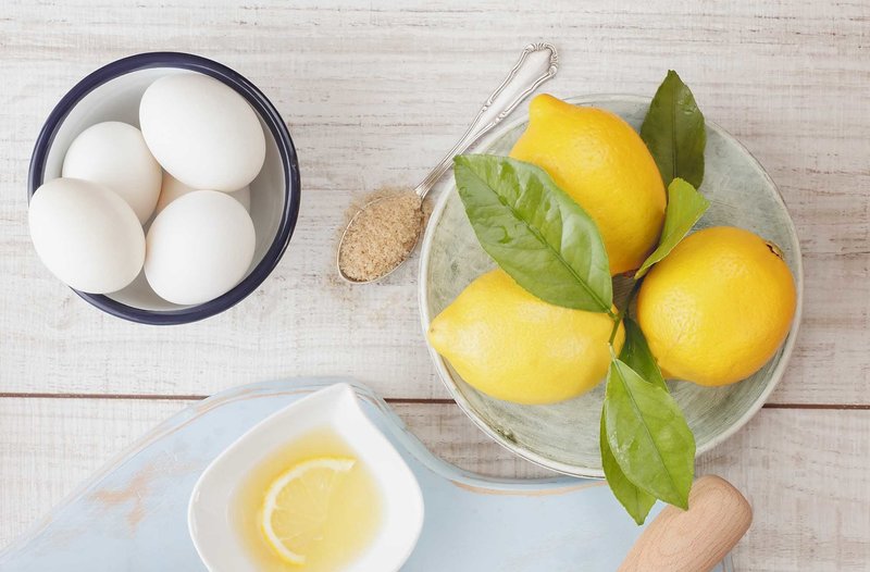 Recept voor eiwit gezichtsmasker met citroen