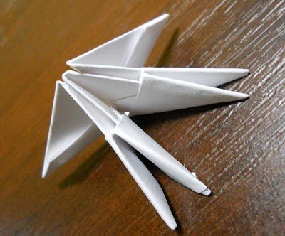 Hoe maak je een zwaan van papier: in fasen