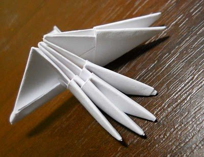 Comment faire un cygne en papier: par étapes
