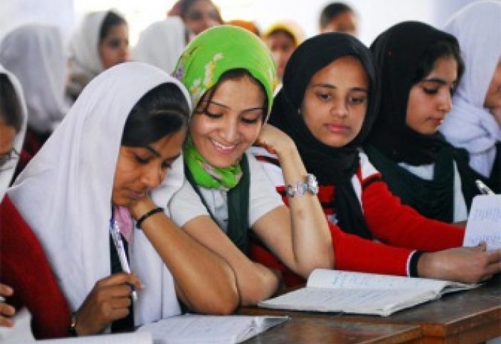 Muslimske kvinner tar eksamen