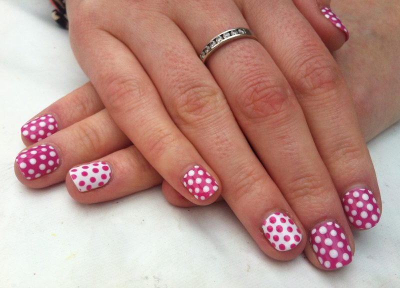 Pink Polka Dot Nail Design