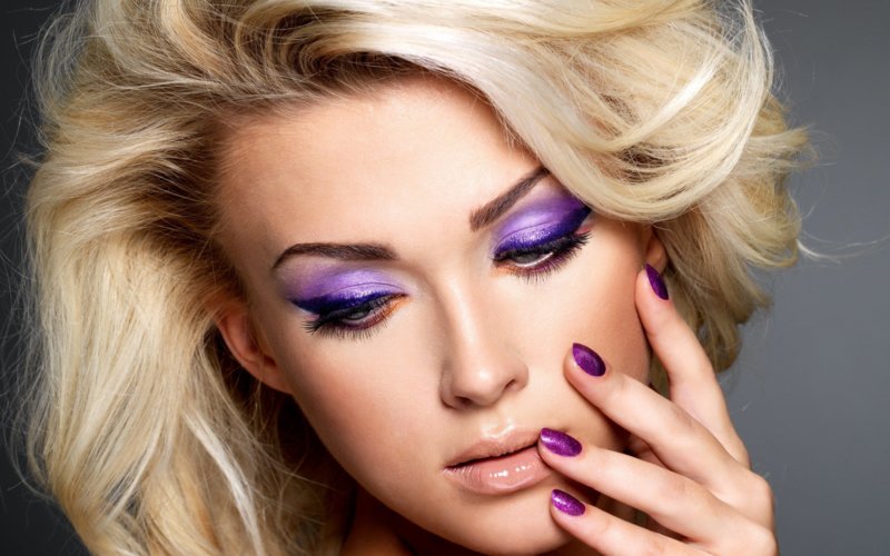 Purple Smokey Ice for Blondes