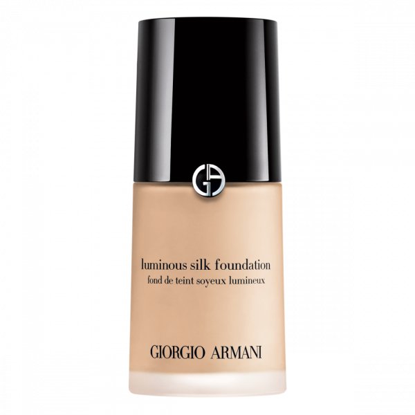Giorgio Armani foundation for naken sminke