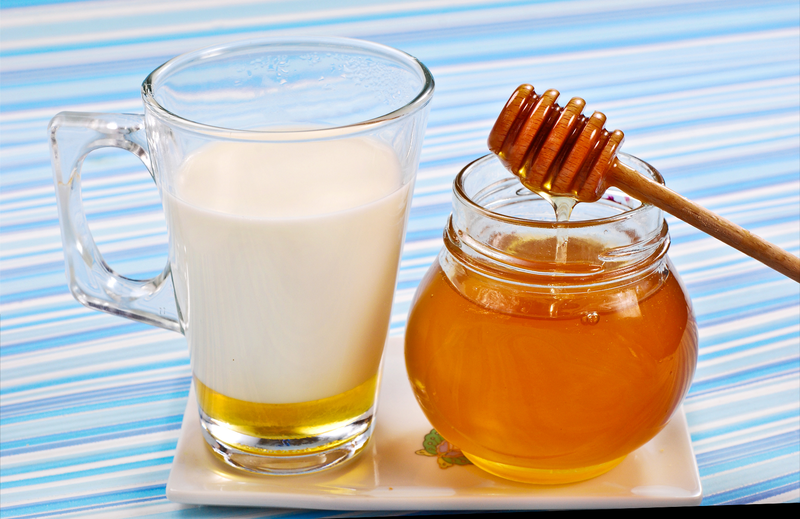 الكفير والعسل لقناع الخميرة