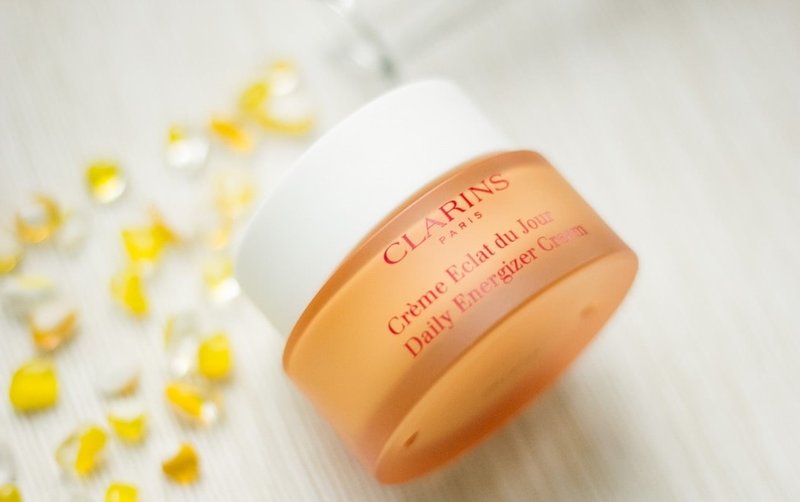 Clarins Eclat Moisturizing Face Cream