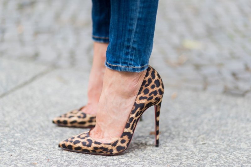 Pantofi de leopard
