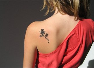 Micuțe tatuaje pentru fete