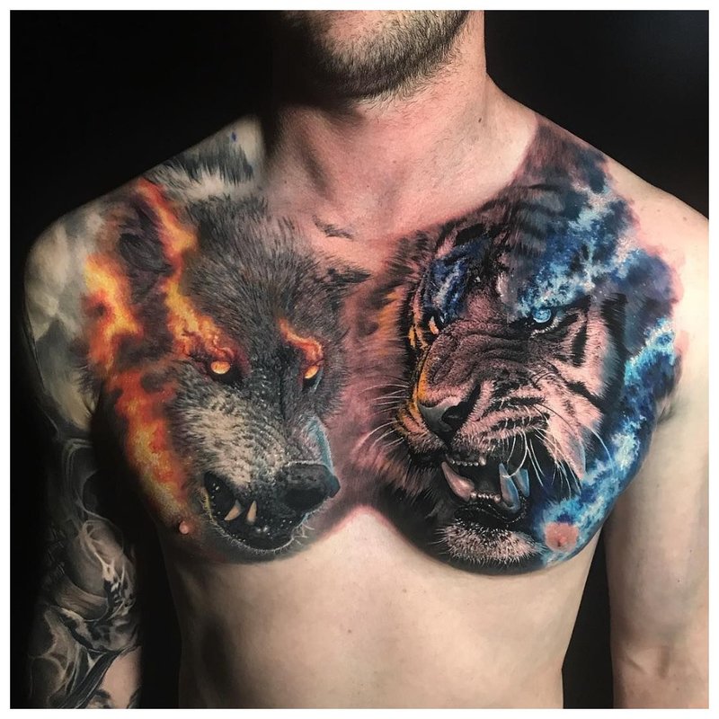 Confruntarea cu animale - tatuaj în piept