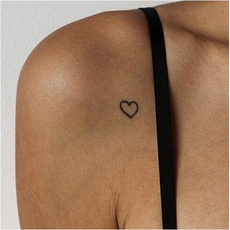 Mini tatouage coeur