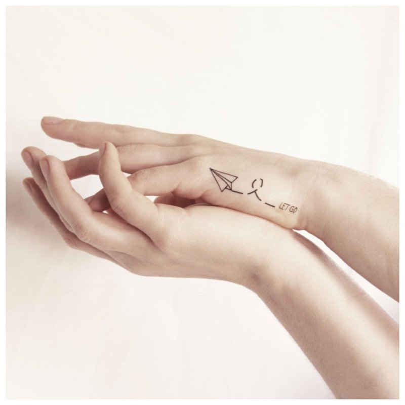 Lettrage à la main pour tatouage