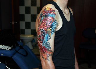 Fajne tatuaże na ramieniu