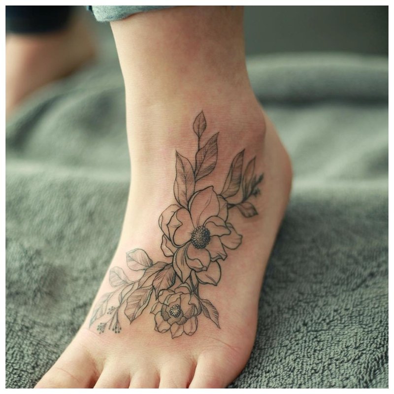 Tatuiruotė ant pėdos